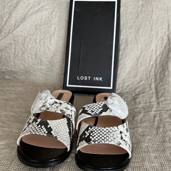 LOST INK:  Snake Print Sandals - whit/black - Picture 6 of 9